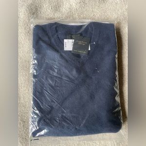 Men’s Navy V Neck Cashmere Sweater NWT
